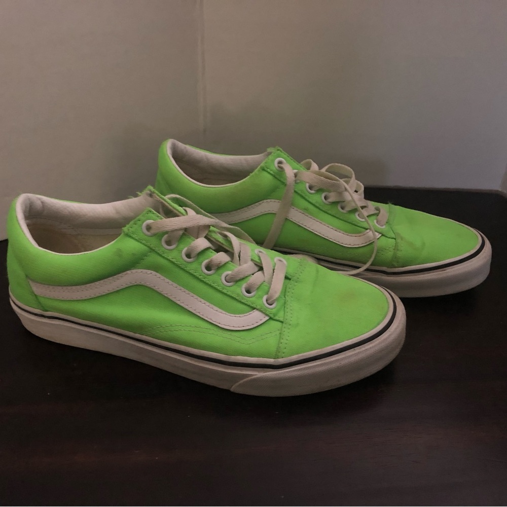 Women’s VANS Sneakers Old Skool Skateboarding Neon Green Size 9.5 NEW